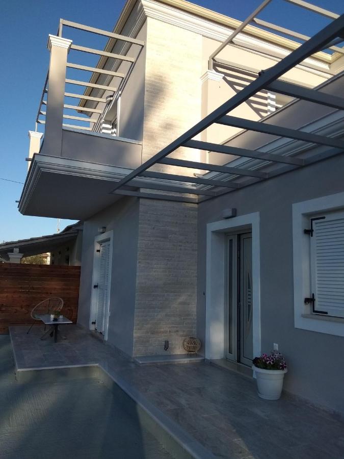 Spiridoula Luxury Villa Roda  Eksteriør billede